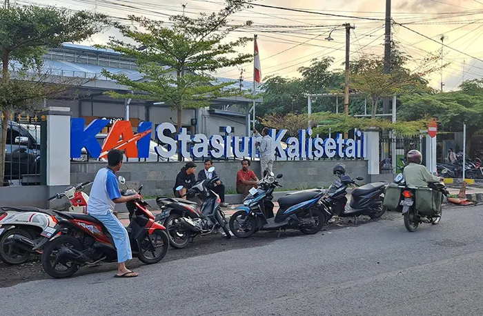 stasiun kalisetail