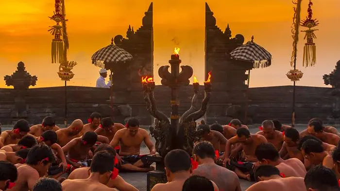 tari kecak bali
