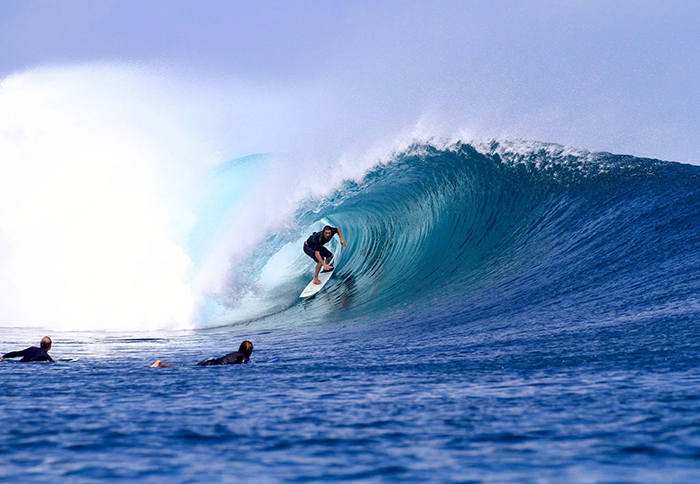 g land banyuwangi keindahan alam laut untuk para peselancar dunia